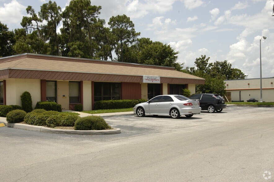 More Photos Of 215-225 Imperial Blvd, Lakeland Medical For Lease