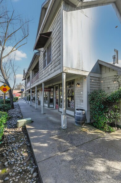 More Photos Of 219 Main St, Murphys Storefront For Sale