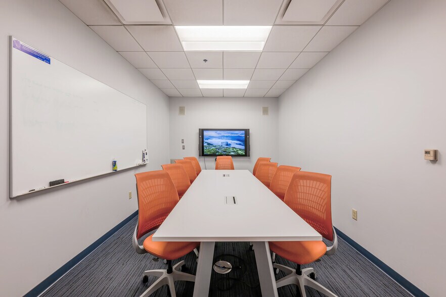 More Photos Of 10 Memorial Blvd, Providence Office For Lease