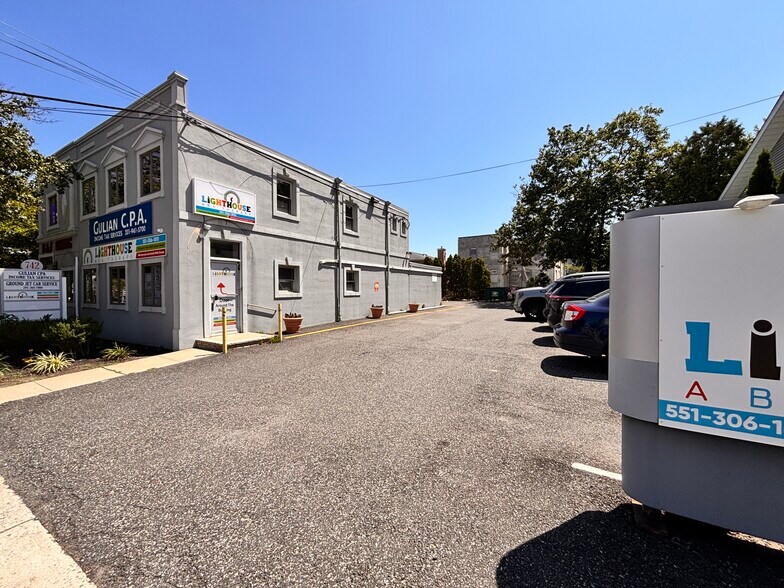 More Photos Of 742 Bergen Blvd, Ridgefield Loft Creative Space For Lease