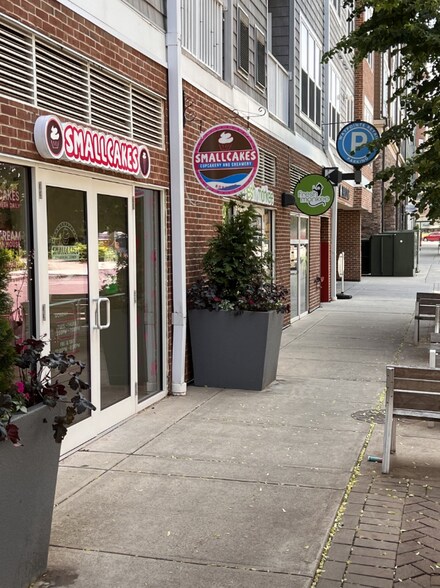 More Photos Of 515 West Ave, Norwalk Unknown For Lease