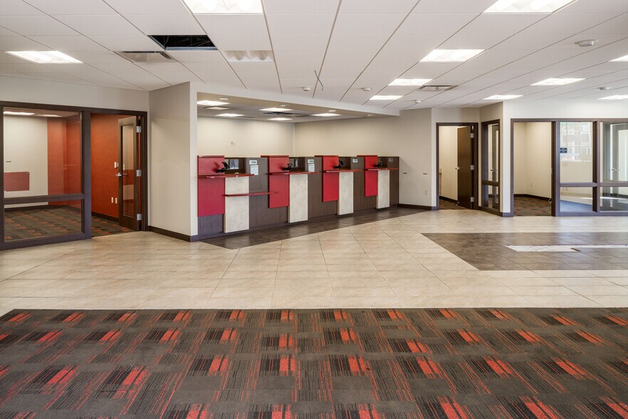 More Photos Of 1001 NW 14th Ave, Portland Storefront Retail Office For Lease