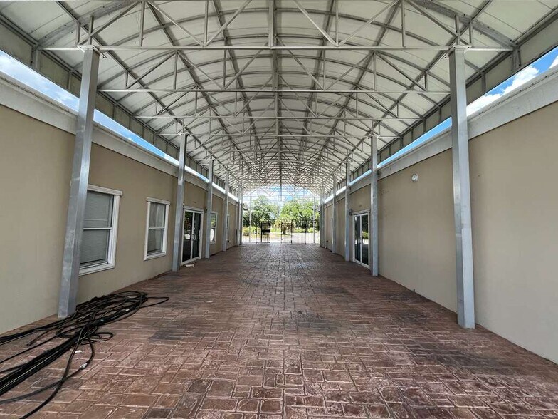 More Photos Of 11734 Jefferson Rd, Thonotosassa Schools For Sale