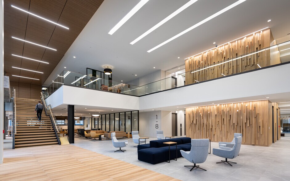 More Photos Of 14221 N Dallas Pky, Dallas Office For Lease