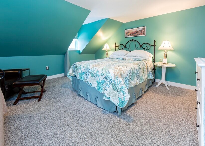 More Photos Of 715 State Highway 3, Bar Harbor Hospitality For Sale