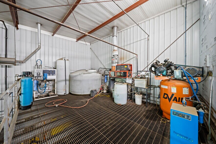 More Photos Of 259 Burnt Park Dr, Red Deer County Service For Lease