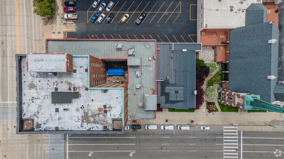 More Photos Of 14 W 1st St, Dayton Office For Sale