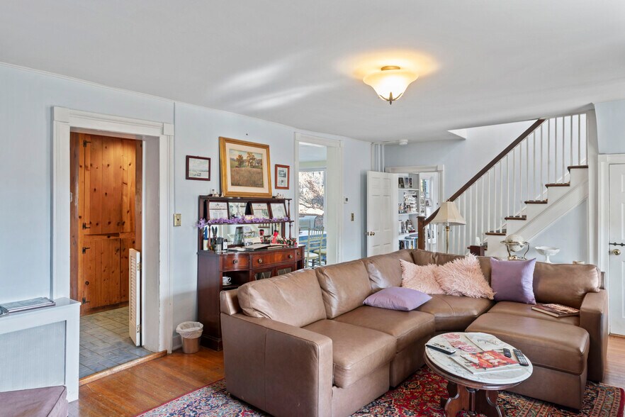 More Photos Of 23130 Briar Patch Ln, Middleburg Hospitality For Sale