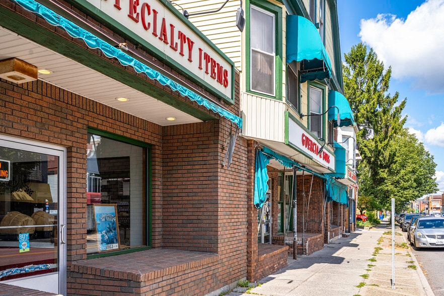 More Photos Of 250 Grant St, Buffalo Storefront For Sale