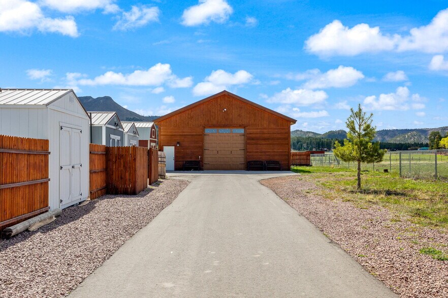 More Photos Of 2 County Road 2141 rd, Alpine Hotel For Sale