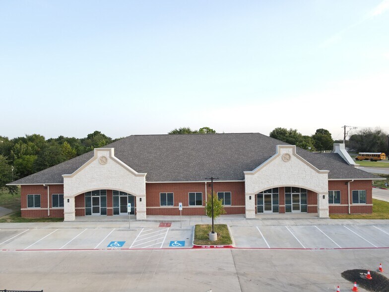 Primary Photo Of 2041 Morriss Rd, Flower Mound Medical For Lease