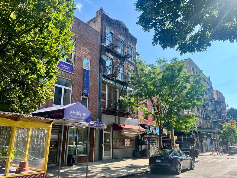 More Photos Of 233 S 3rd St, Brooklyn Apartments For Lease