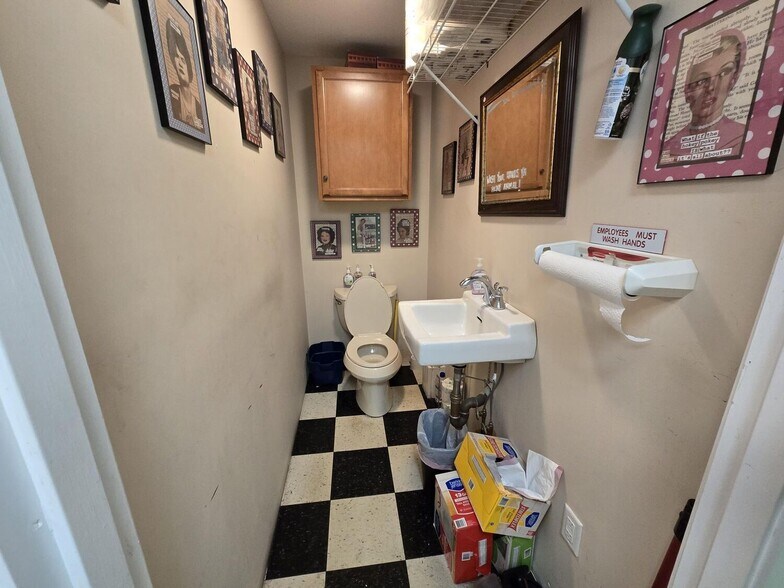 More Photos Of 5030 State Hwy, Eastham Freestanding For Sale