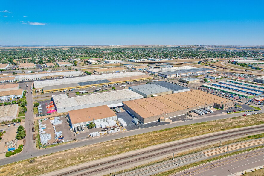 More Photos Of 13331-13333 E 37th Ave, Denver Warehouse For Lease