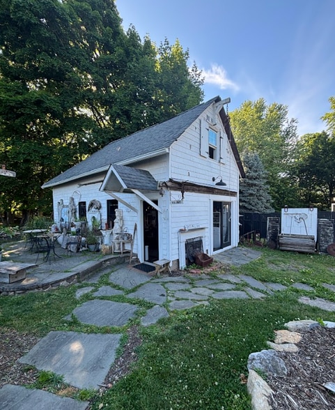 Primary Photo Of 6 August St, Setauket Office For Lease