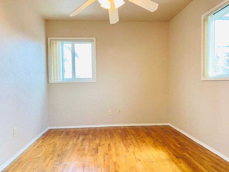 More Photos Of 1179 Felspar St, San Diego Apartments For Sale