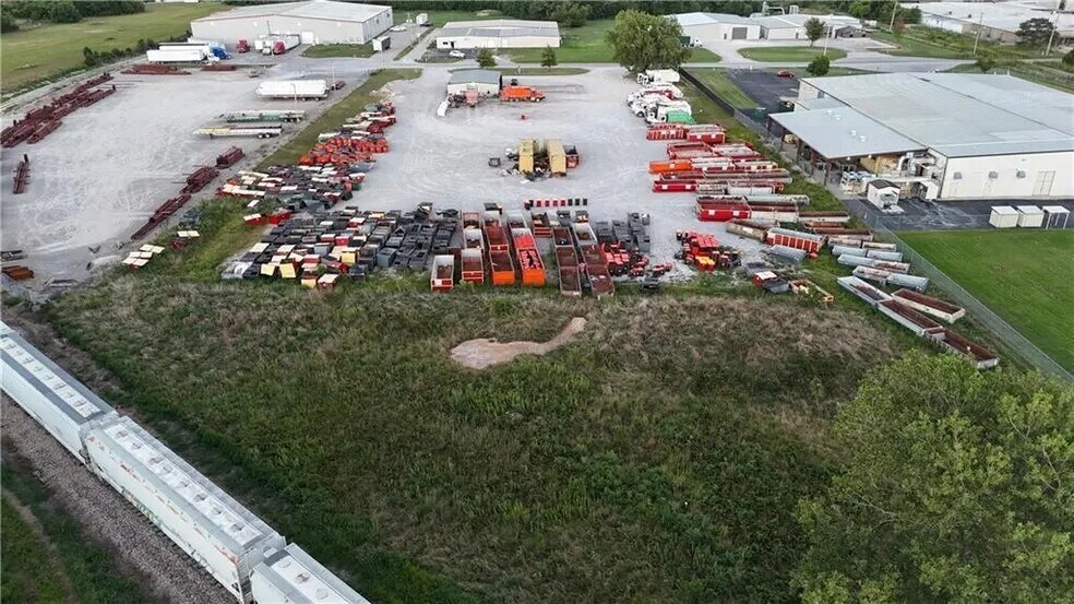 More Photos Of 3001 N Rotary Ter, Pittsburg Industrial For Sale