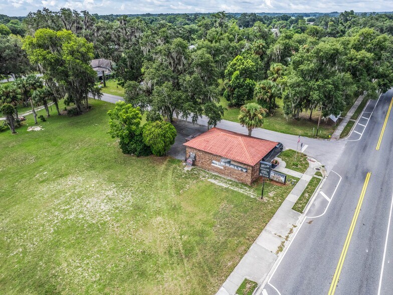 More Photos Of 267 N Market Blvd, Webster Office For Sale