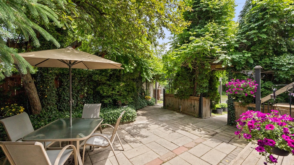 More Photos Of 4165 Tecumseh Rd E, Windsor General Retail For Sale