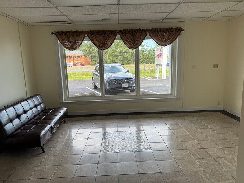 More Photos Of 25367 Lankford Hwy, Onley Light Distribution For Lease