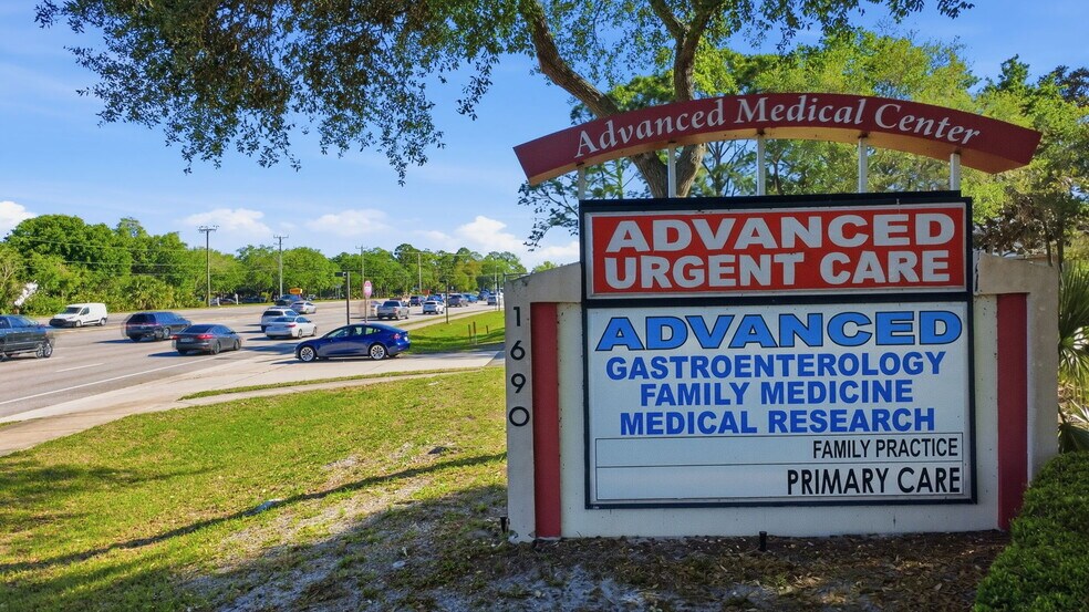 More Photos Of 1690 Dunlawton Ave, Port Orange Medical For Lease