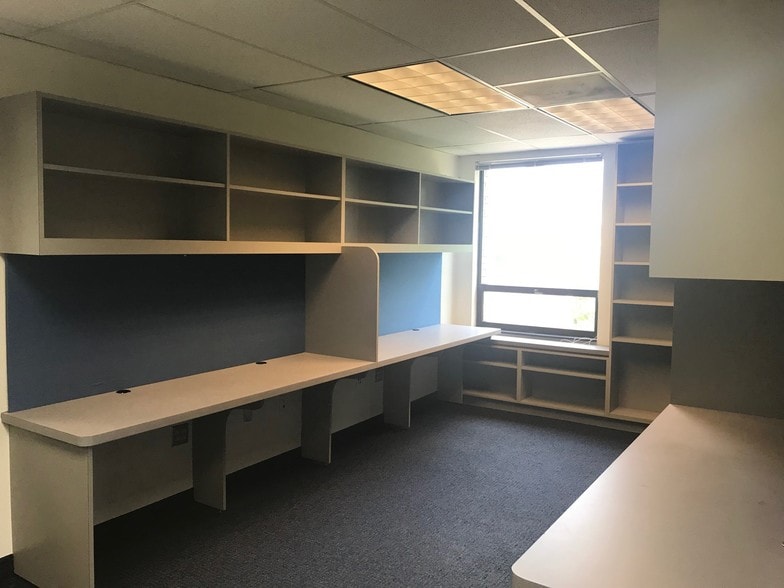 More Photos Of 1020 N Fairfax St, Alexandria Office For Lease