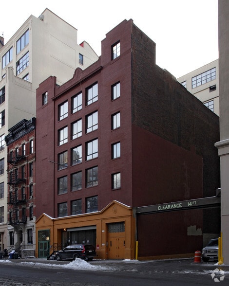More Photos Of 30 Vandam St, New York Loft Creative Space For Lease