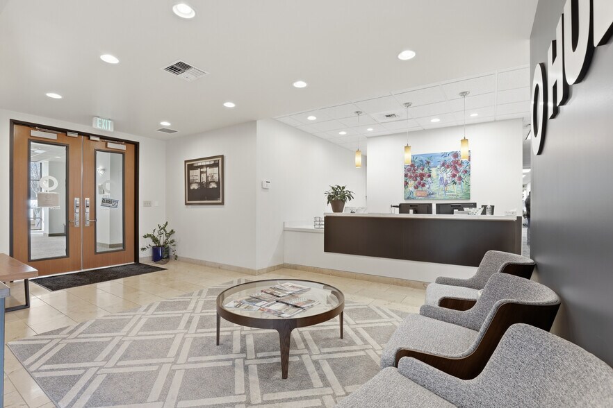 More Photos Of 3911 Castlevale Rd, Yakima Office For Lease