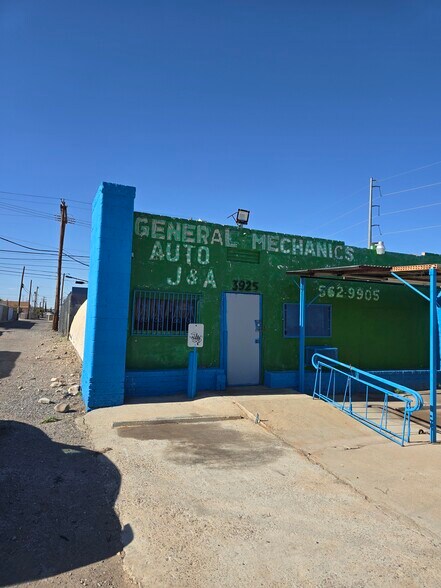 Primary Photo Of 3925 Fred Wilson Ave, El Paso Auto Repair For Sale