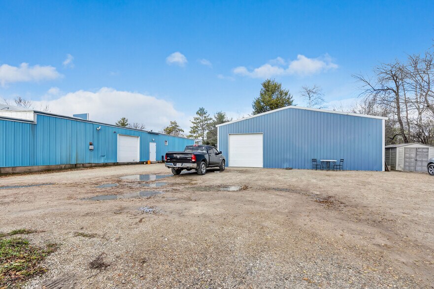 More Photos Of 715 Redfield St, Waupaca Freestanding For Sale