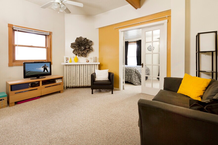 More Photos Of 1619 Hubbard Ave, Saint Paul Apartments For Sale