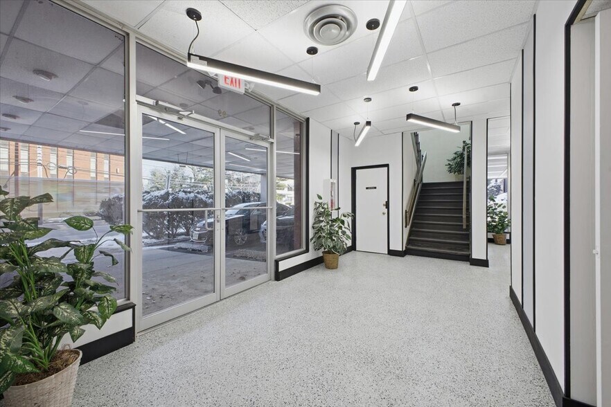 More Photos Of 99 Morris Ave, Springfield Office For Lease
