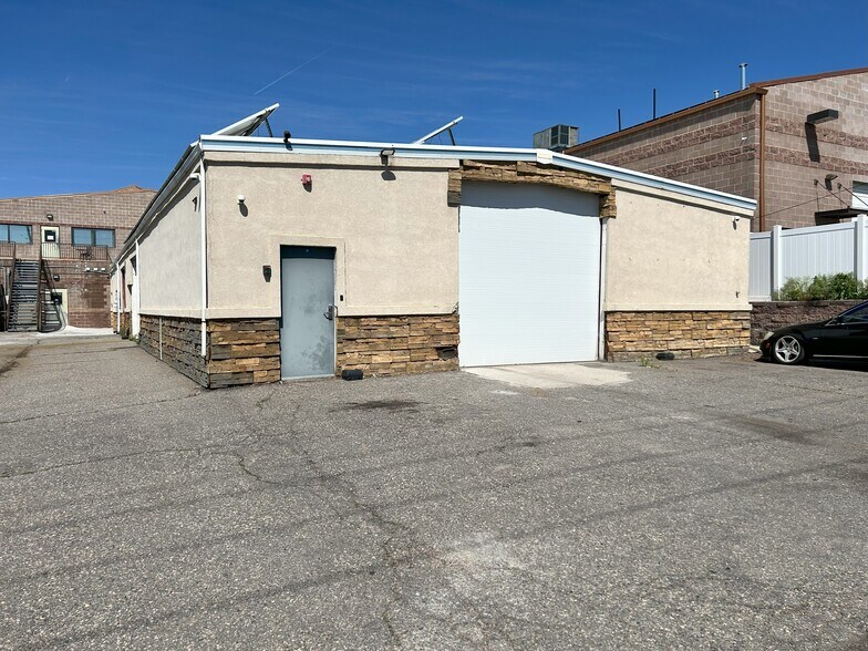 More Photos Of 3455 S Eliot St, Sheridan Warehouse For Lease