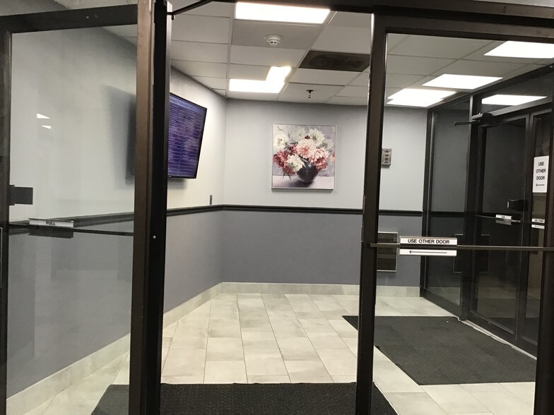 More Photos Of 211 Essex St, Hackensack Medical For Lease