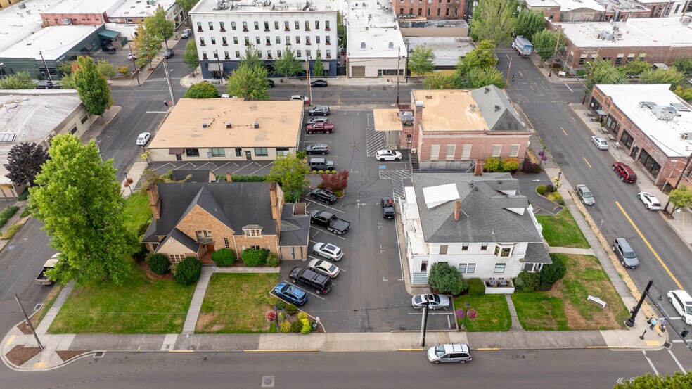 More Photos Of 414 NE Evans St, Mcminnville Office For Sale