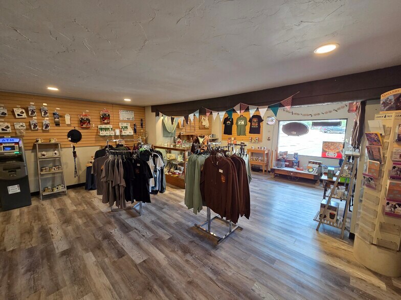 More Photos Of 1083 Co-7 Bus, Allenspark Convenience Store For Sale