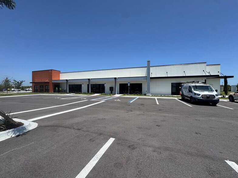 More Photos Of 8795 Ivanhoe Drive, Melbourne Medical For Lease