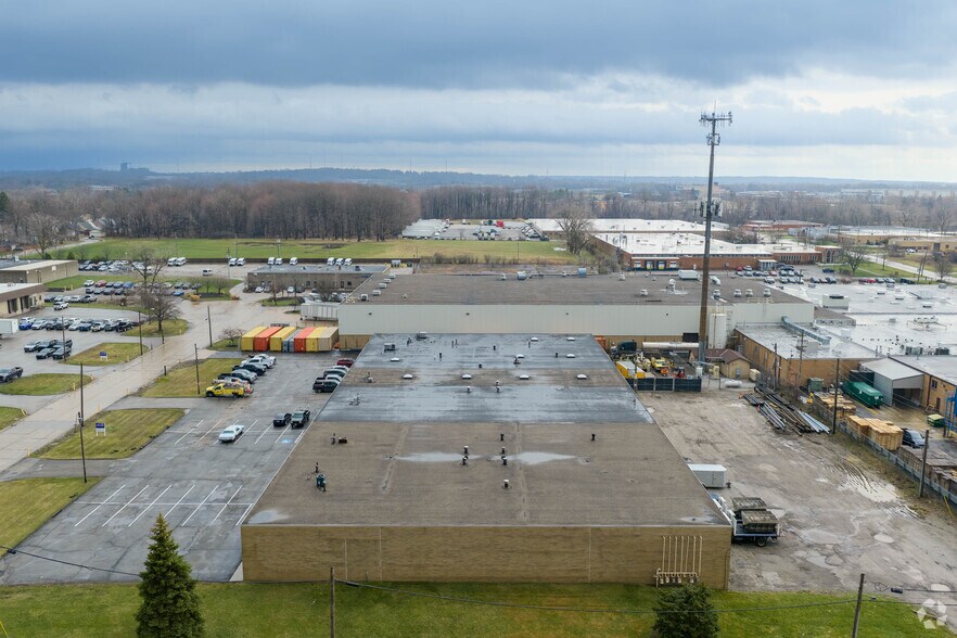 More Photos Of 4335-4365 Cranwood Pky, Warrensville Heights Industrial For Lease