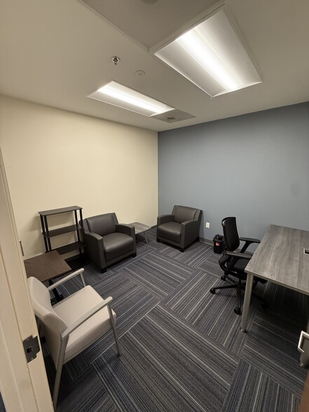 More Photos Of 504-604 E Rosedale St, Fort Worth Unknown For Lease