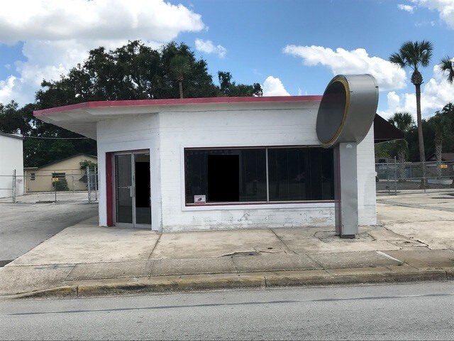 More Photos Of 909 W International Speedway Blvd, Daytona Beach Freestanding For Sale