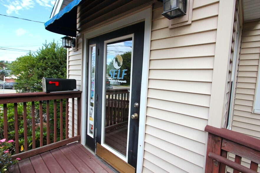 More Photos Of 323 W Central St, Franklin Office For Sale