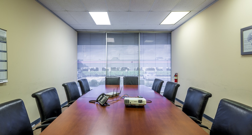 More Photos Of 12600 N Featherwood Dr, Houston Office For Lease
