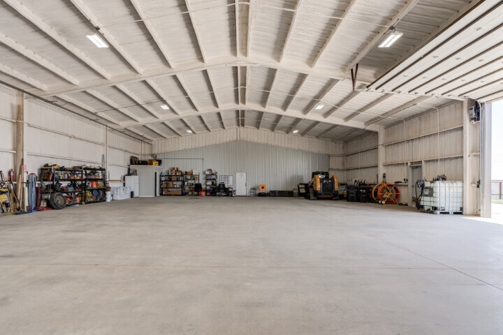 More Photos Of 10604 County 2500 rd, Lubbock Industrial For Sale
