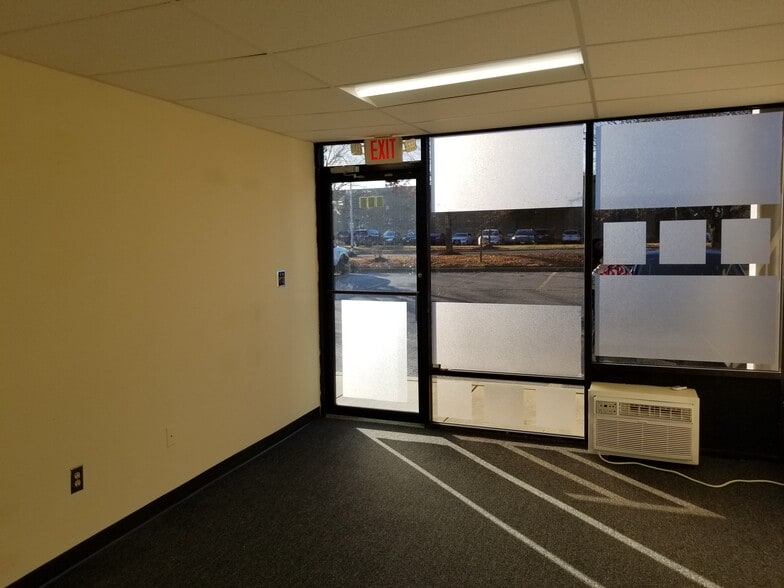 More Photos Of 9244 E Hampton Dr, Capitol Heights Unknown For Lease