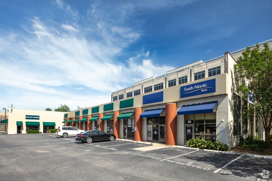 More Photos Of 480 E Bay St, Charleston General Retail For Lease