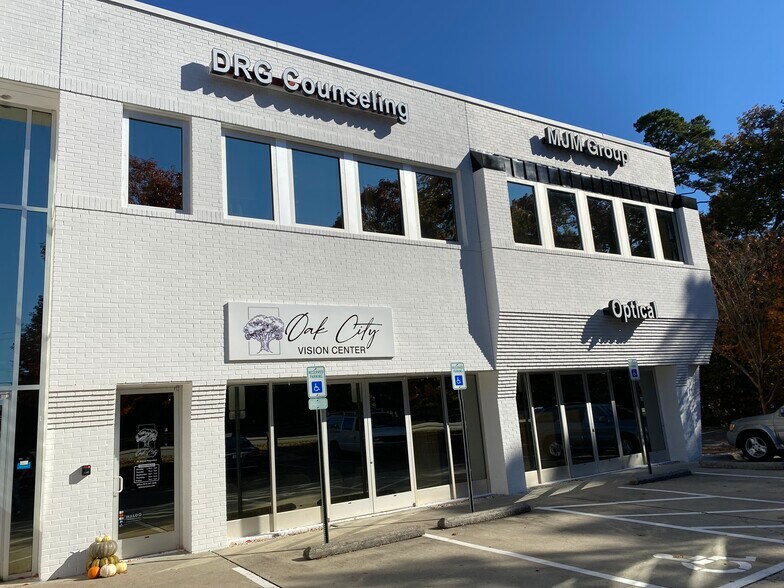 More Photos Of 5720 Creedmoor Rd, Raleigh Medical For Lease