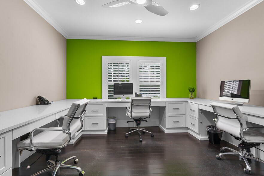 More Photos Of 354 NE 1st Ave, Delray Beach Office For Sale