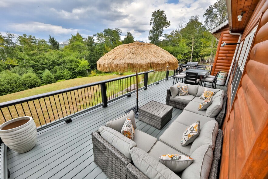 More Photos Of 19 Palsgraf Ct., Elka Park Showroom For Sale