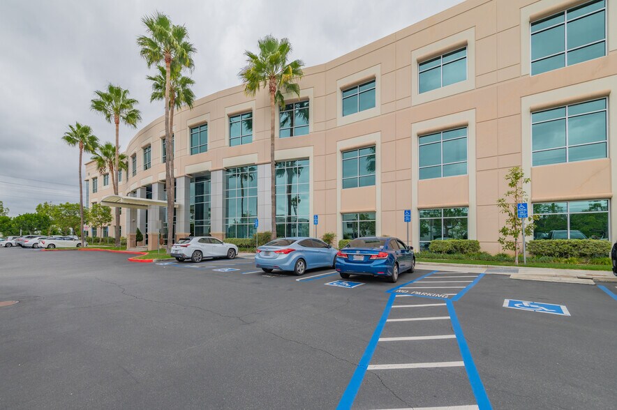 More Photos Of 113 Waterworks Way, Irvine Medical For Lease