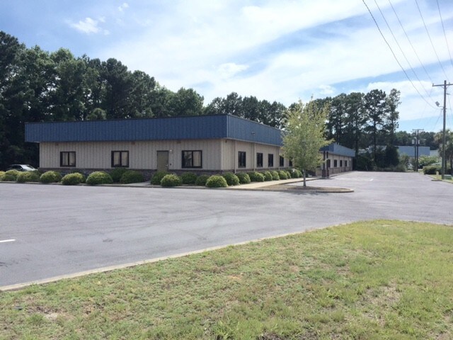 More Photos Of 1007 Bankton Cir, Hanahan Flex For Lease